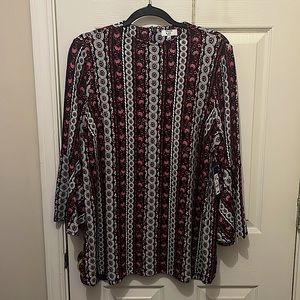 Crown & Ivy Curvy Top 1X Cranberry Country Roads NWT Tunic Bell Sleeve